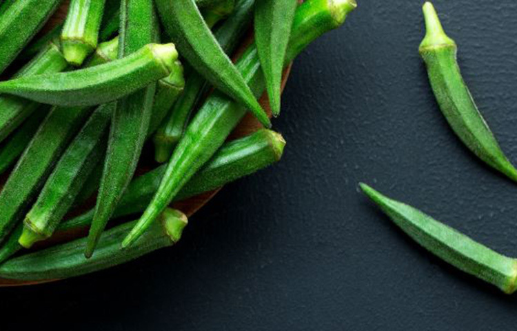 গরমকালে ত্বক ভালো রাখতে হলে ঢেঁড়শ কার্যকরী। ভিটামিন সি থাকায় ত্বকের ডেড স্কিন সেল সারাতে সাহায্য করে। সি ছাড়াও বিটা ক্যারোটিন, ও ভিটামিন এ পাওয়া যায়। ছবি: সংগৃহীত