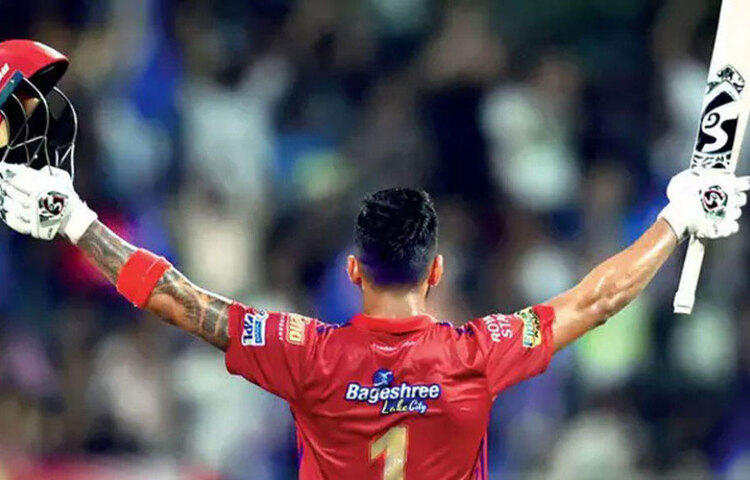 মাঠে রাহুলের ফিটনেস বারবারই নজর কেড়েছে। সেই রাহুলের ফিটনেস মন্ত্র লুকিয়ে রয়েছে তার বেঙ্গালুরু অ্যাপার্টমেন্ট-এ।