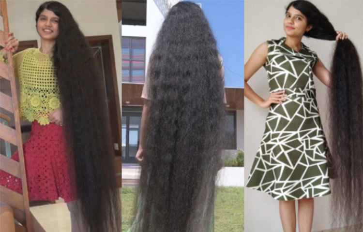 ভারতের গুজরাটের কিশোরী নীলাংশী প্যাটেল। যার নাম বিশ্বের সবচেয়ে বড় লম্বা চুলের মালিক হিসাবে ‘গিনেস বুক অফ ওয়ার্ল্ড রেকর্ড’-এ উঠেছে। বাস্তবের ‘রাপুনজেল’ হিসাবেই যার পরিচিতি। অবশেষে দীর্ঘ ১২ বছর পর নিজের লম্বা চুল কেটে ফেললেন নীলাংশী। ছবি: সংগৃহীত