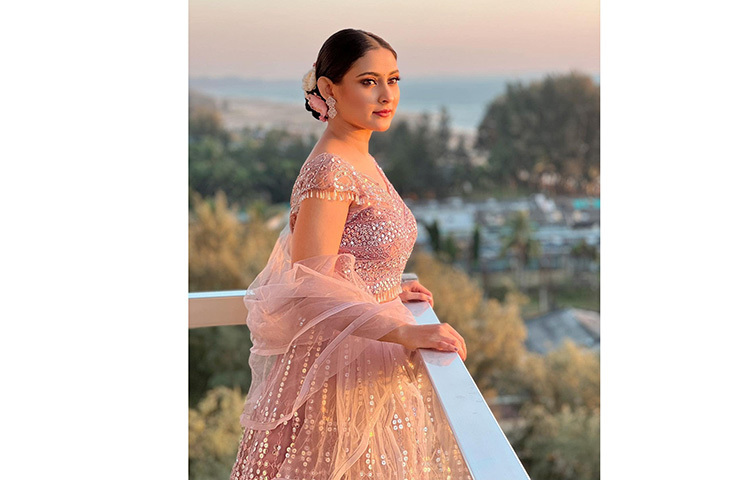 এদিকে মেহজাবীনের প্রেমের সম্পর্ক নিয়ে শোবিজ অঙ্গনে বেশ আলোচনা হচ্ছে। ছবি: ফেসবুক