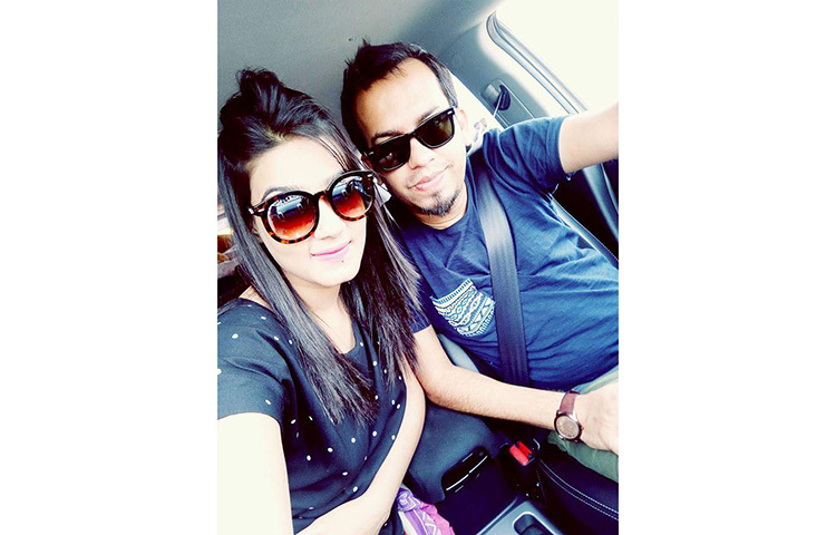 উল্লেখ্য, ২০১৬ সালের ২৫ মে অপুর গলায় বিয়ের মালা দেন মাহি। দাম্পত্য জীবনের পাঁচ বছরের মাথায় আলাদা হয়ে গেলেন তারা। ছবি: সংগৃহীত