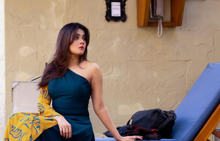 নতুন ছবিতে মুগ্ধতা ছড়াচ্ছেন মাহি। ছবি: ফেসবুক