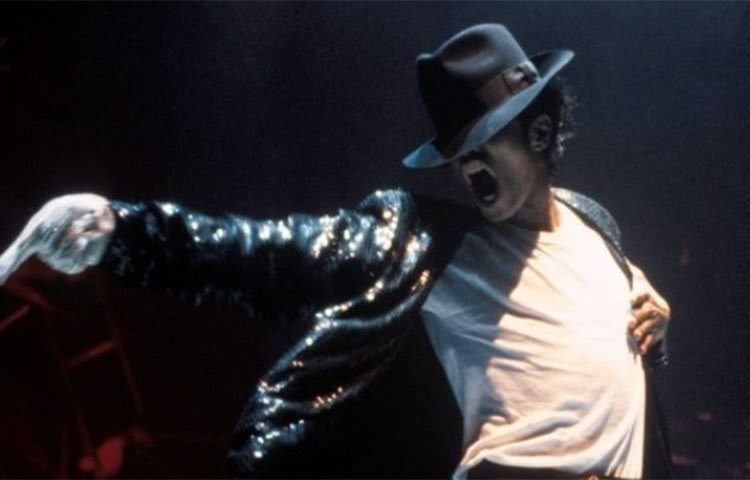 রক উইথ ইউ: ১৯৭৯ সালে অফ দ্য ওয়াল অ্যালবামে মুক্তি পায় এই গানটি। বিলবোর্ড সেরা ১০০ টি গানের মধ্যে জায়গা করে নেয়া এটা মাইকেল জ্যাকসনের তৃতীয় গান।