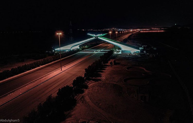 জেদ্দা থেকে মক্কা নগরীতে প্রবেশের বিখ্যাত কোরআন গেট।