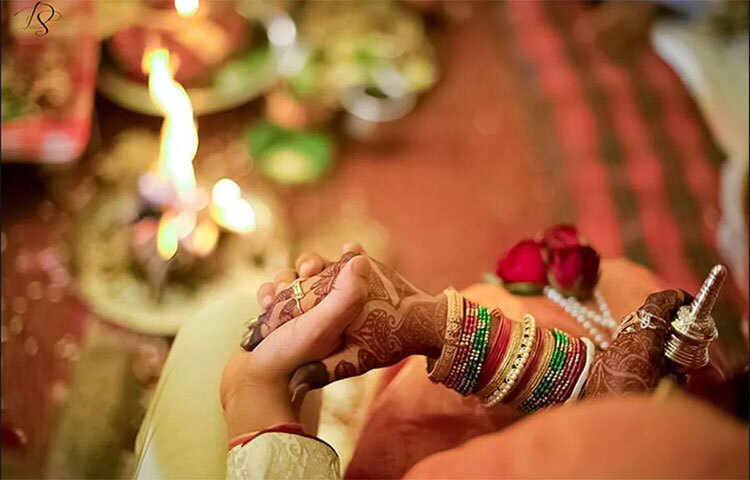 একটাই জীবন, সকলেরই আজন্ম লালিত কিছু স্বপ্ন থাকে। আগামী দিনগুলোতে দুজনের একসঙ্গে পথ চলায় সেই স্বপ্নগুলো কতটা বাস্তবায়িত হবে তার একটা আভাস পাওয়া যায় এই প্রশ্নের উত্তরে। ছবি: সংগৃহীত