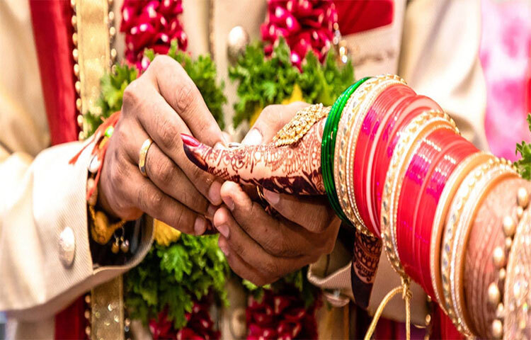 ‘তোমার জীবনের সবচাইতে গুরুত্বপূর্ণ বিষয় কী?’ এই বিষয়টিও জেনে রাখা খুব জরুরি। তাহলে আপনি জানতে পারবেন কোন বিষয়গুলোকে তিনি গুরুত্ব দেন আর কোথায় কখনো আপনার উচিত হবে না হস্তক্ষেপ করা। ছবি: সংগৃহীত