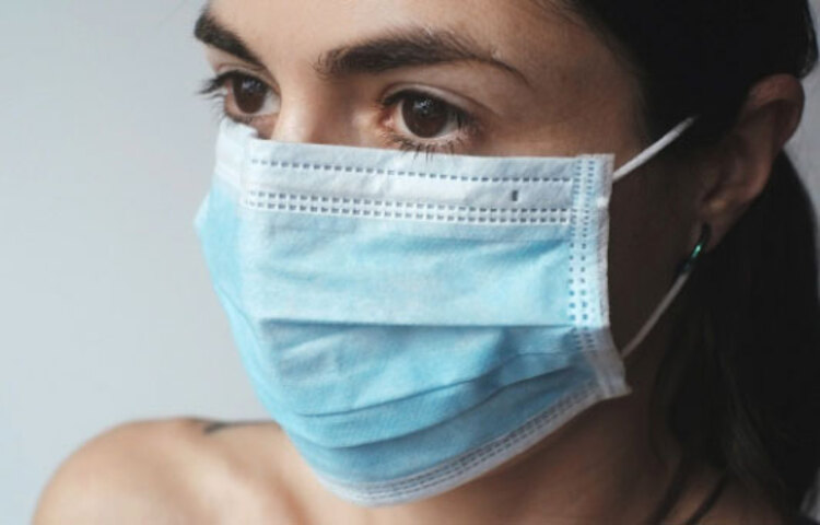 কোভিড-১৯ থেকে বাঁচতে ফেস মাস্ক কতটা কার্যকর এ কথা সবারই জানা। কিন্তু ফেস মাস্ক কি শরীরের অভ্যন্তরীণ রোগপ্রতিরোধ ক্ষমতা বাড়াতেও সাহায্য করে।