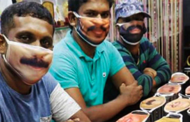 কেরালার কোট্টায়াম শহরের ফোটোগ্রাফার বিনেশ পাল প্রায় ৫৫ বছরের পারিবারিক ব্যবসা সামলাচ্ছেন। মূলত বিয়ের ছবি তোলার অর্ডার থেকেই আয় হত। বিনেশ নিজের স্টুডিওতেই ক্রেতার অর্ডার অনুযায়ী তৈরি করে দিচ্ছেন এই মাস্ক।