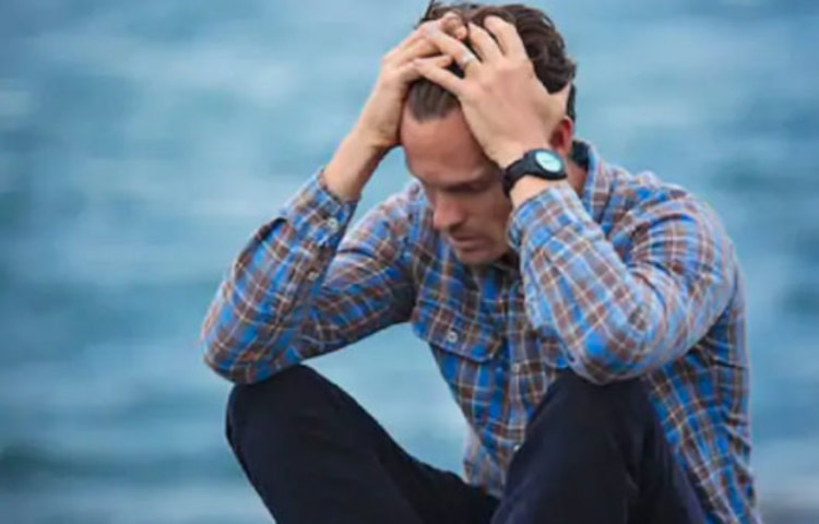 ভার্টিগো অনেকের ক্ষেত্রে উচ্চতা থেকে হয়। পাহাড়ে বেড়াতে গেলে অনেকের এই সমস্যা দেখা যায়। বেশি উঁচু বাড়িতে উঠলেও অনেকের এই সমস্যা হয়। অনেকের লিফটে হয়। এটিও স্নায়ুর সমস্যা।