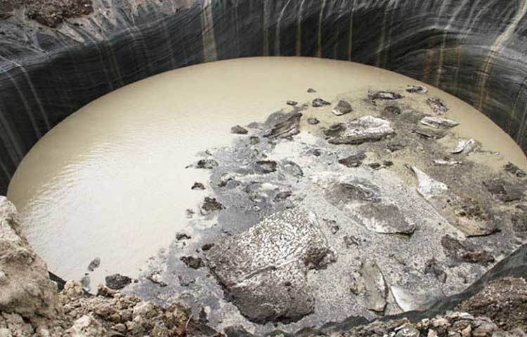 ওই গর্তগুলোও দ্রুত জলে ভরে যাচ্ছে। আগামী ১-২ বছরের মধ্যে জলে পরিপূর্ণ হয়ে যাবে। তখন আর এই গর্তগুলোর রহস্য ভেদ করার জন্য গবেষণাও চালানো সম্ভব হবে না।