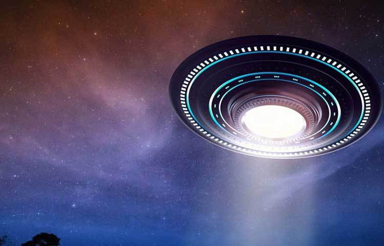 কোনো বিজ্ঞানীর অনুমান, ভিনগ্রহীদের যান নেমেছিল এই অংশে। তখন থেকেই এমন গর্ত তৈরি হয়েছে। এমন নানা মতবাদ গজিয়ে উঠেছে গর্তগুলোকে ঘিরে। তবে এখন পর্যন্ত সঠিক কোনো দিশা দেখাতে পারেননি বিজ্ঞানীরা।