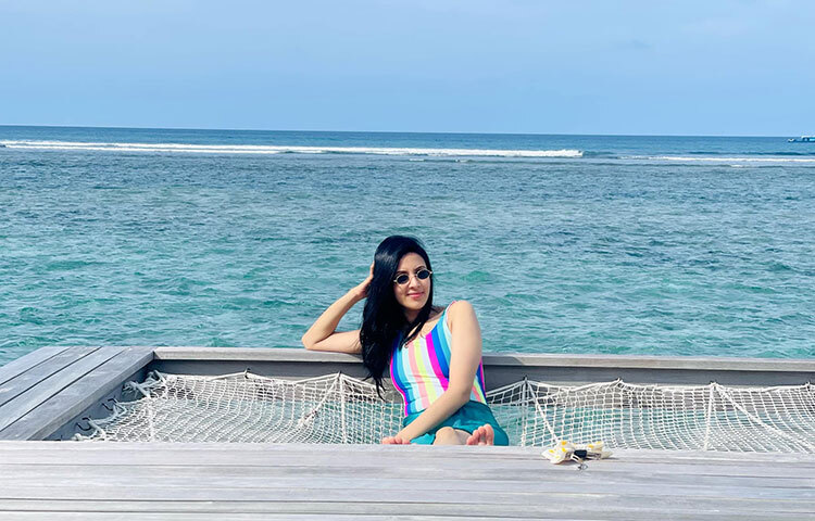 জানা গেছে, মঙ্গলবার (১৫ ফেব্রুয়ারি) মালদ্বীপ রওনা দেন মিম-সনি। ছবি: ফেসবুক