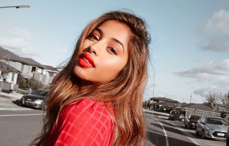 সে কারণে ২০০১ সালে একবার বাবার সঙ্গে কেরলে গেলেও কলকাতায় কখনো আসা হয়নি তার।