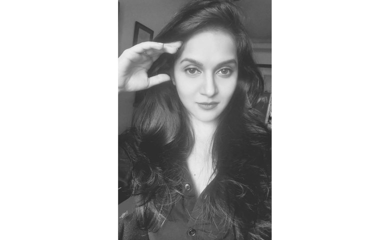 সাদা কালো মিথিলা। ছবি: ফেসবুক