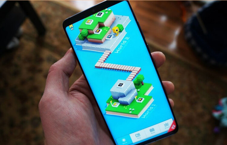 সিরিয়াল, কিংবা সিনেমা নয়, রিয়্যালিটি শো-ও নয়। বিনোদনের সবচেয়ে জনপ্রিয় মাধ্যম এখন মোবাইল গেম। করোনা আবহে বিনোদনের অন্যান্য মাধ্যমকে ছাপিয়ে গিয়েছে মোবাইল গেম। সমীক্ষায় উঠে এসেছে এই তথ্য। আনন্দ, মজা, বন্ধুত্ব সবই জুটেছে ওই মোবাইল গেমে। পুরুষদের পাশাপাশি মহিলারাও ক্রমশ আসক্ত হয়ে পড়ছেন নতুন এই ট্রেন্ডে।