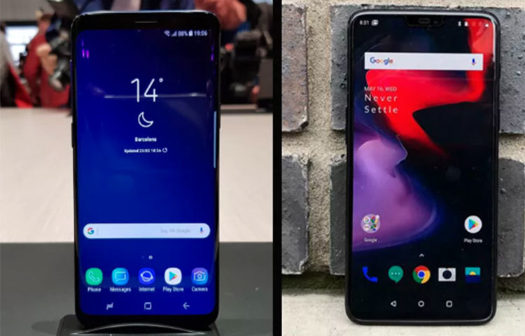 কোনো পরিষ্কার করার লিকুইড সামান্য একটু কাপড়ে লাগিয়ে সেটিকে দিয়ে পরিষ্কার করতে পারেন।