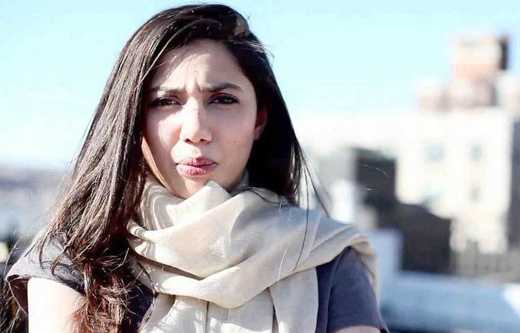 মাহিরা খান: অভিনয় ছাড়াও মাহিরা খান নৃত্যে পারদর্শীতা লাভ করেছন।