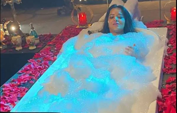 মোনালিসা আশা করছেন তার অভিনীত ‘নজর’ ধারাবাহিকটির এ চরিত্র দর্শকদের ভালো লাগবে।