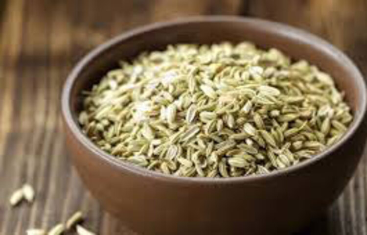 নিয়মিত মৌরি খেলে হার্টঅ্যাটাকের ঝুঁকি কমে। এছাড়াও স্ট্রেস কমাতে সাহায্য করে। খাওয়ার পর নিয়ম করে মৌরি খেলে হজমশক্তি বাড়ে। এছাড়াও দৃষ্টিশক্তি ভালো হয়। ওজন কমাতে ও বাতের ব্যথা কমাতে ওষুধ হল মৌরি।