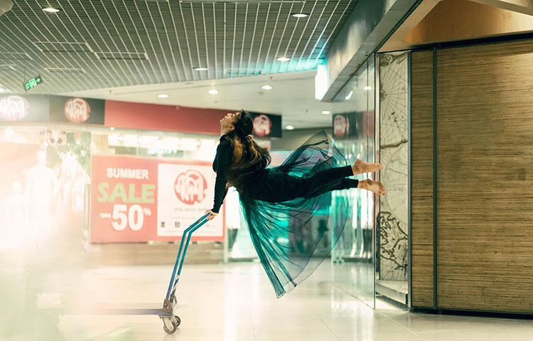 কয়েকদিন ধরে ইরার ব্যালে নৃত্য সামাজিক যোগাযোগমাধ্যমে ভাইরাল।