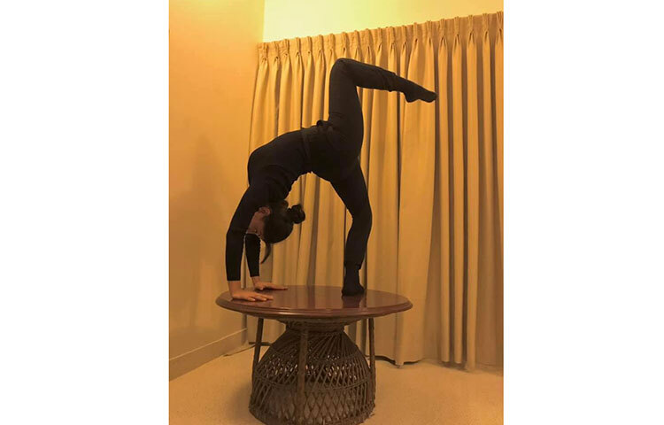 শৈশব থেকেই ইরা ছিলেন অদম্য মেধাবী ও চঞ্চল প্রকৃতির। বেড়ে ওঠা নওগাঁ শহরেই। বরাবরই নাচ করতে ভালোবাসেন।