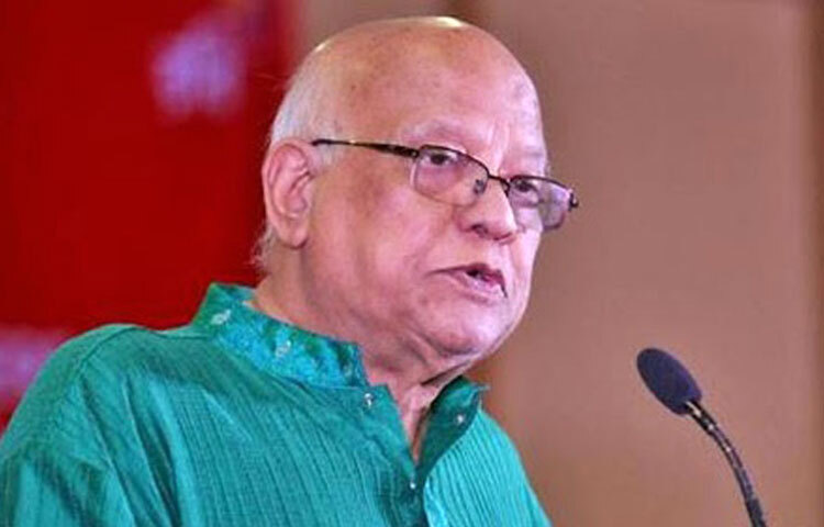 ১৯৩৪ সালে সিলেটের এক সম্ভ্রান্ত মুসলিম পরিবারে জন্মগ্রহণ করেন মুহিত। তৎকালীন সিলেট জেলা মুসলিম লীগের নেতা আবু আহমদ আবদুল হাফিজের দ্বিতীয় ছেলে মুহিত। তার মা সৈয়দ শাহার বানু চৌধুরীও রাজনীতিতে সক্রিয় ছিলেন। ছবি: সংগৃহীত