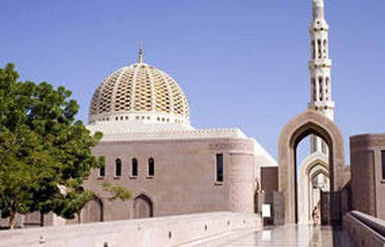 ষষ্ঠ স্থানে পাকিস্তান: সেরা মুসলিমবান্ধব দেশগুলোর তালিকায় মোট ৪৫ পয়েন্ট নিয়ে পাকিস্তান আছে ষষ্ঠ স্থানে। হালাল খাবার বেশি পাওয়া যায় এমন দেশগুলোর তালিকায় তৃতীয় স্থানে আছে দেশটি। বেশি ইসলামি বিনিয়োগে পাকিস্তান আছে সপ্তম স্থানে।