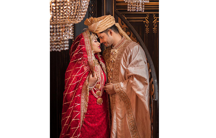 বিয়ের এই ছবি স্মৃতি হয়ে থাকবে সারাজীবন। ছবি: ফেসবুক