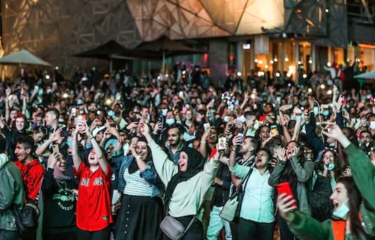 মেলবোর্নেও উৎসবের আবহ চোখে পড়ে। ছবি: সংগৃহীত