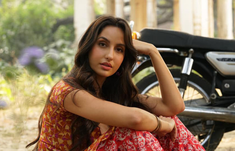 নোরা তেলুগু চলচ্চিত্র টেম্পার, বাহুবলী: দ্য বিগিনিং ও কিক ২ চলচ্চিত্রে আইটেম গানে পারফর্ম করে জনপ্রিয়তা অর্জন করেন। ছবি: ফেসবুক