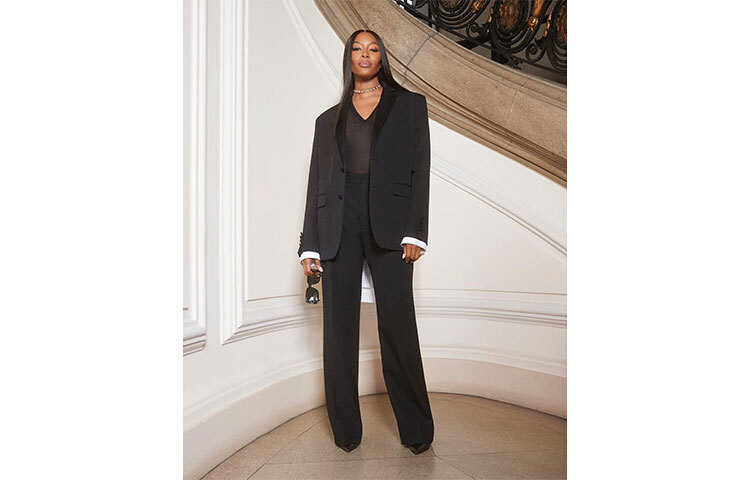 কালো স্যুটে নাওমির ভাইরাল লুক। ছবি: সংগৃহীত