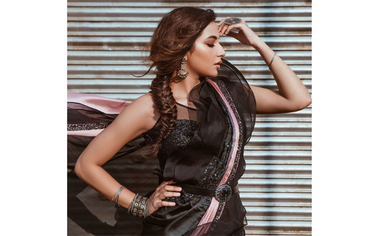 সম্প্রতি রাজ চক্রবর্তীর পরিচালনায় ‘পরিণীতা’ সিনেমায় অভিনয় করে দর্শকদের মন জয় করে নিয়েছেন শুভশ্রী। মায়াবতী এক কিশোরীর চরিত্রে দারুণ অভিনয় করেছিলেন সিনেমাটিতে।