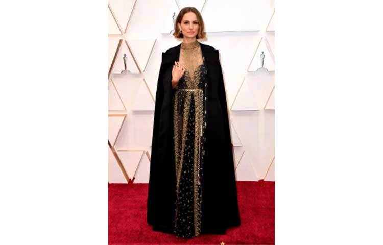 অস্কার-বিজয়ী নাটালি পোর্টম্যান।