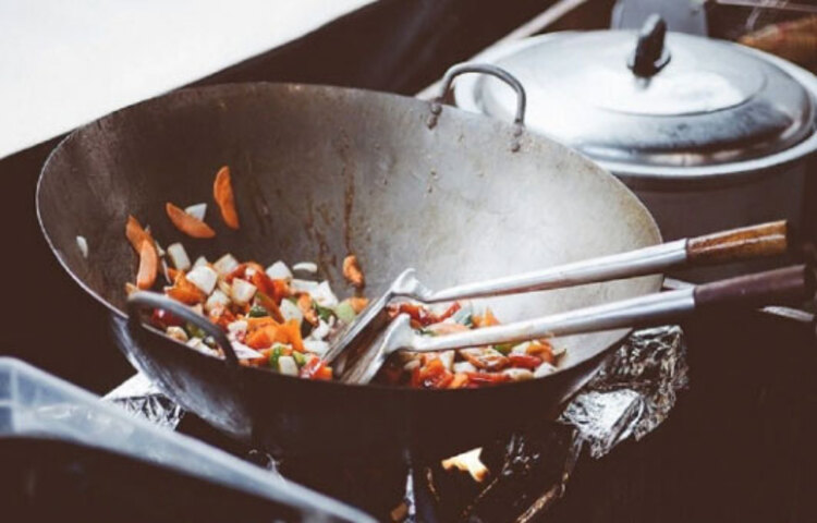 উল্লেখ্য ২০০৯ সালে একটি সমীক্ষা চালায় ঝেজিংআয় বিশ্ববিদ্যালয়। তারা দেখায় মাইক্রোওয়েভ করা, জলে সেদ্ধ করা, গ্যাসে তাওয়া বা অন্য কোনও পাত্রে রেখে গরম করা ব্রোকোলির মধ্যে সবচেয়ে বেশি পুষ্টিগুণ থেকে যাচ্ছে ওই গ্যাসের তাপের রান্নাতেই। তাই এই পদ্ধতিটিতেই অনুসরণ করতে বলছেন বিশেষজ্ঞরা।