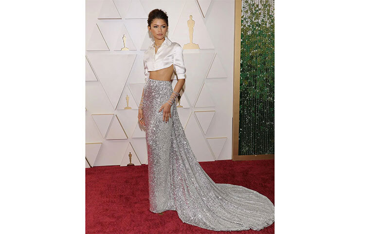 জেন্ডেয়া সেজেছেন মাইসন ভেলেন্টিনোর পোশাকে। ছবি: সংগৃহীত