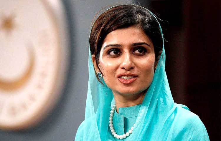 হিনা রব্বানি খার: পাকিস্তানের রাজনীতির ইতিহাসে তিনি সবচেয়ে আলোচিত সুন্দরী নারী রাজনীতিক।