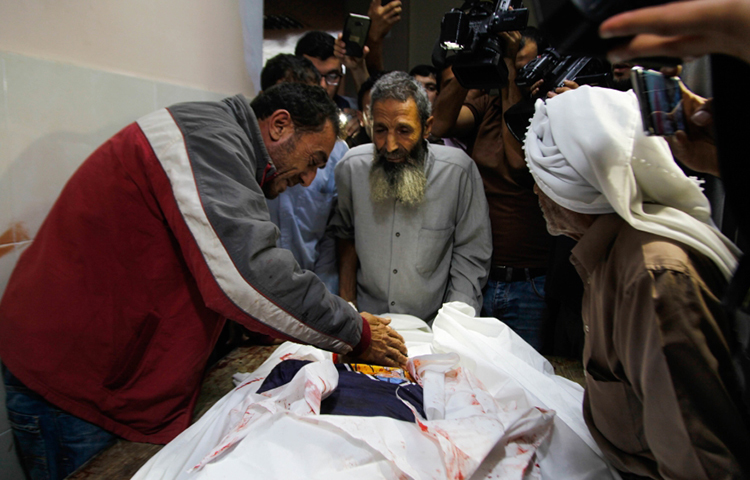 জিহাদ আন্দোলনের সশস্ত্র শাখা আল-কুদস ব্রিগেড বুধবার এক বিবৃতিতে জানিয়েছে, ইসরায়েলের বিমান হামলায় খালিদ মাবাজ নামে ৩৮ বছর বয়সী আরও একজন কমান্ডার নিহত হয়েছেন।