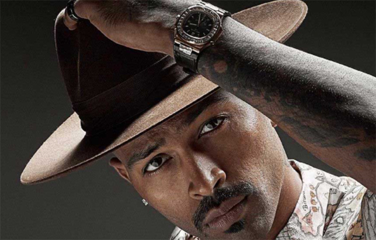 গত বছর অক্টোবরে একটি বিজ্ঞাপনের শ্যুট করছিলেন হার্দিক। সেখানে তার হাতে আরও একটি পাতেক ফিলিপ ঘড়ি দেখা যায়। এটি নটিলাস ৫৭১২আর। এই ঘড়ির দাম ১ কোটি ৬৫ লাখ রুপি। ছবি: সংগৃহীত