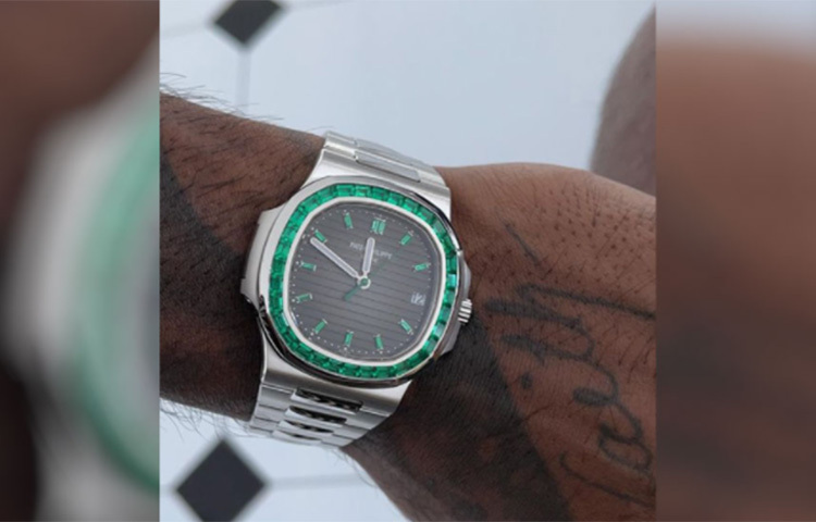 ঘড়ি দুটি কেনার বিল দেখতে চাইলে হার্দিক নাকি তা দেখাতে পারেননি। তারপরে সেগুলো বাজেয়াপ্ত করা হয়। ছবি: সংগৃহীত