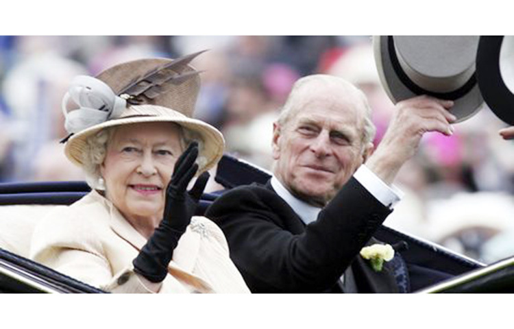 প্রিন্স ফিলিপের মা পরবর্তী জীবনে সিজোফ্রেনিয়ায় আক্রান্ত হয়েছিলেন। তাকে একটি মানসিক রোগীদের চিকিৎসা কেন্দ্রে পাঠানো হয়। মায়ের সঙ্গে তার যোগাযোগ ছিল খুবই কম। ছবি: সংগৃহীত