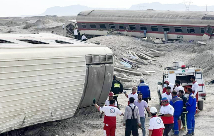 ইরানের পূর্বাঞ্চলে ট্রেনের বগি লাইনচ্যুত হয়ে ১৭ জন নিহত হয়েছেন বলে খবর পাওয়া গেছে। দুর্ঘটনায় আহত হয়েছেন আরও ৫০ যাত্রী। ছবি: সংগৃহীত