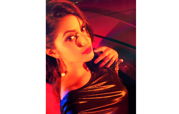 পরীর একলা প্রহর।