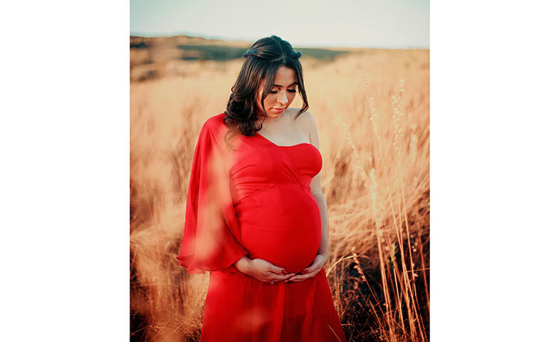 কাঁচা দুধ খাবেন না। ভালো করে ফুটিয়ে গরম দুধ খান। ছবি: সংগৃহীত