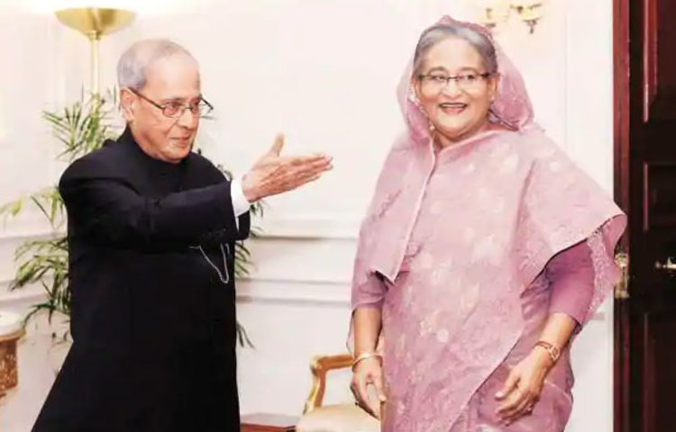 মস্তিষ্কের অস্ত্রোপচারের পর তিন সপ্তাহের বেশি সময় ধরে হাসপাতালে চিকিৎসাধীন ভারতের সাবেক রাষ্ট্রপতি প্রণব মুখার্জি আর নেই।