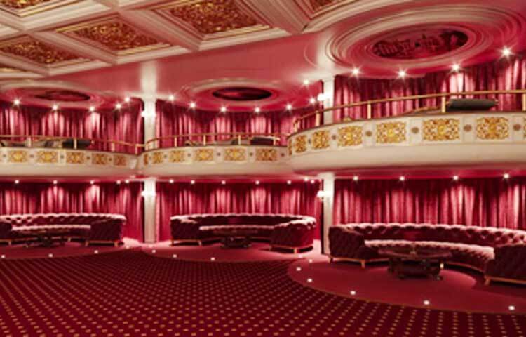 ভিডিওর বিষয়বস্তু শুধু রাশিয়াই নয় সারা বিশ্ববাসীকেই বিস্মিত করে তুলেছিল। ভিডিওর বিষয়বস্তু ছিল ‘পুতিন প্যালেস’, অর্থাৎ রাশিয়ার প্রেসিডেন্ট ভ্লাদিমির পুতিনের রাজপ্রাসাদ। ছবি: সংগৃহীত