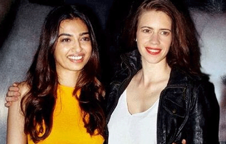 রাধিকা অত্যন্ত সম্ভ্রান্ত পরিবারের মেয়ে। বাবা-মা দু’জনেই পুণের নাম করা চিকিৎসক। অনেকেই জানেন না, তা সত্ত্বেও রাধিকা ক্যারিয়ার শুরু করেন মাত্র আট হাজার টাকার মাইনেতে।