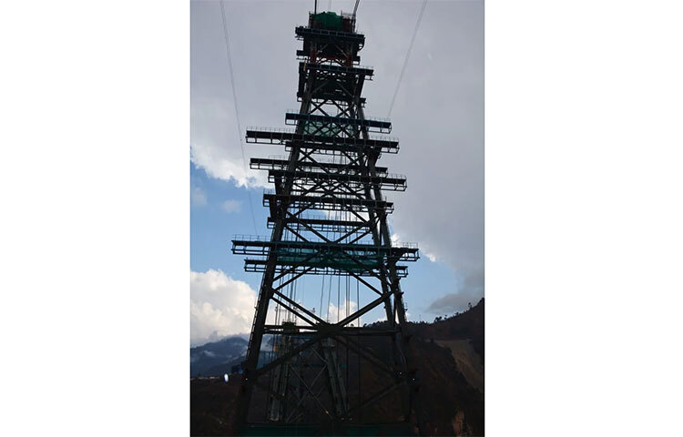 বিশ্বের সর্বোচ্চ সেতু নির্মাণের ফলে জম্মু-কাশ্মীরে যোগাযোগ ব্যবস্থা আরও উন্নত হলো। ছবি: সংগৃহীত