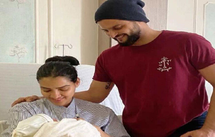 প্রথম বারের মতো এবারও প্রিয়াঙ্কা নেদারল্যান্ডসেই সন্তানের জন্ম দেবেন বলে ঠিক করেছিলেন। কিন্তু অতিমারি পরিস্থিতিতে ভয় পেয়ে তিনি ভারতে চলে আসেন।