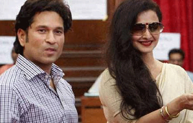 রেখা কোনো হাইপ্রোফাইল পার্টির অতিথি হওয়ার জন্যও পারিশ্রমিক নেন। এ ছাড়া তিনি রাজ্যসভার সদস্য ছিলেন। সেখান থেকেও সরকারি সুযোগ সুবিধা ভোগ করেন এখনো।