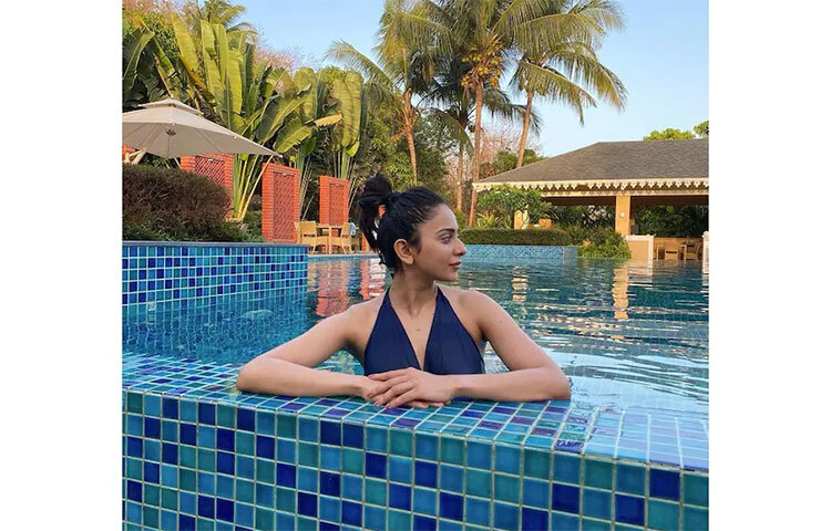 আকর্ষণীয় ছবিতে রাকুল মিস ইন্ডিয়াসহ বেশ কয়েকটি সৌন্দর্য প্রতিযোগিতায় অংশ নিয়েছেন রাকুল, পুরস্কৃতও হন। ছবি: সংগৃহীত